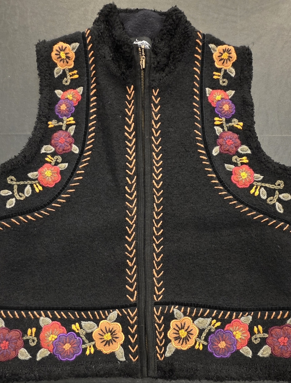 Icelandic Design Wool Vest S Black Floral Embroidered Boho Zip Lined